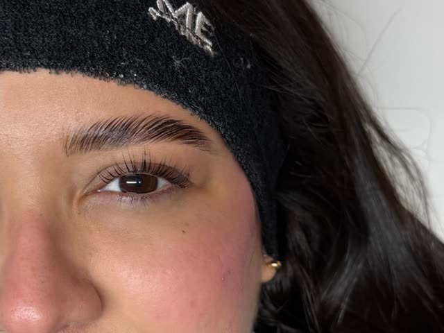 Paquete lifting de pestañas y laminado de cejas en MakeupMe Studio